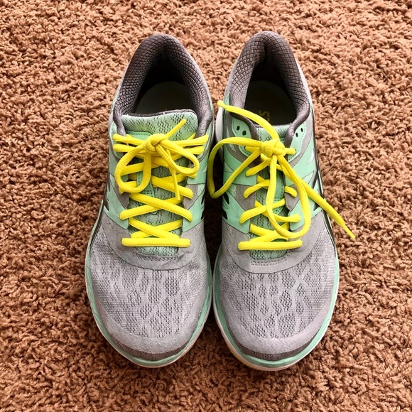 ASICS Women's 33-M Running Shoe - Picture 2 of 8